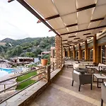 Evia & Otel 3*