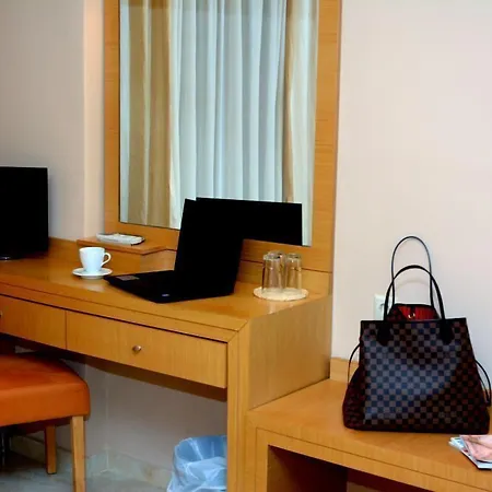 Evia & Hotel