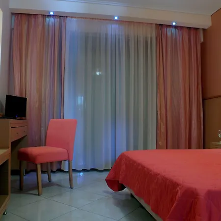 Evia & Hotel 3*