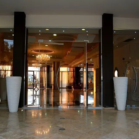 Evia & Hotel
