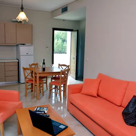 Evia & Ξενοδοχείο 3*